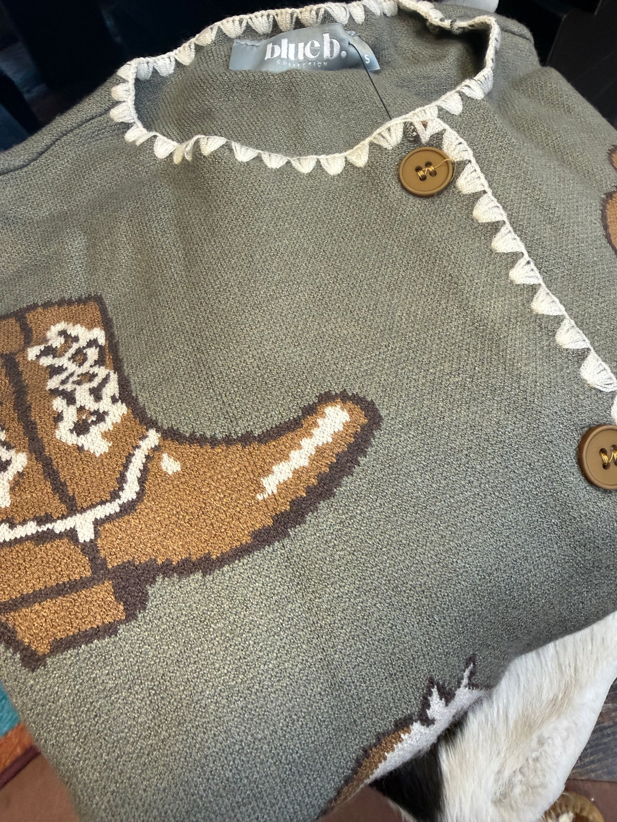 Western Horse & Cowboy
Sweater Cardigan - Sage