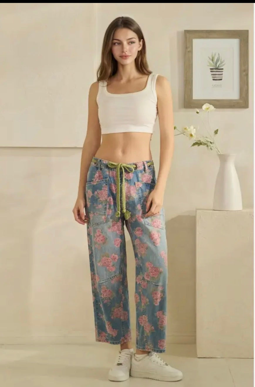 Washed Fiona Floral Print Barrel Jeans