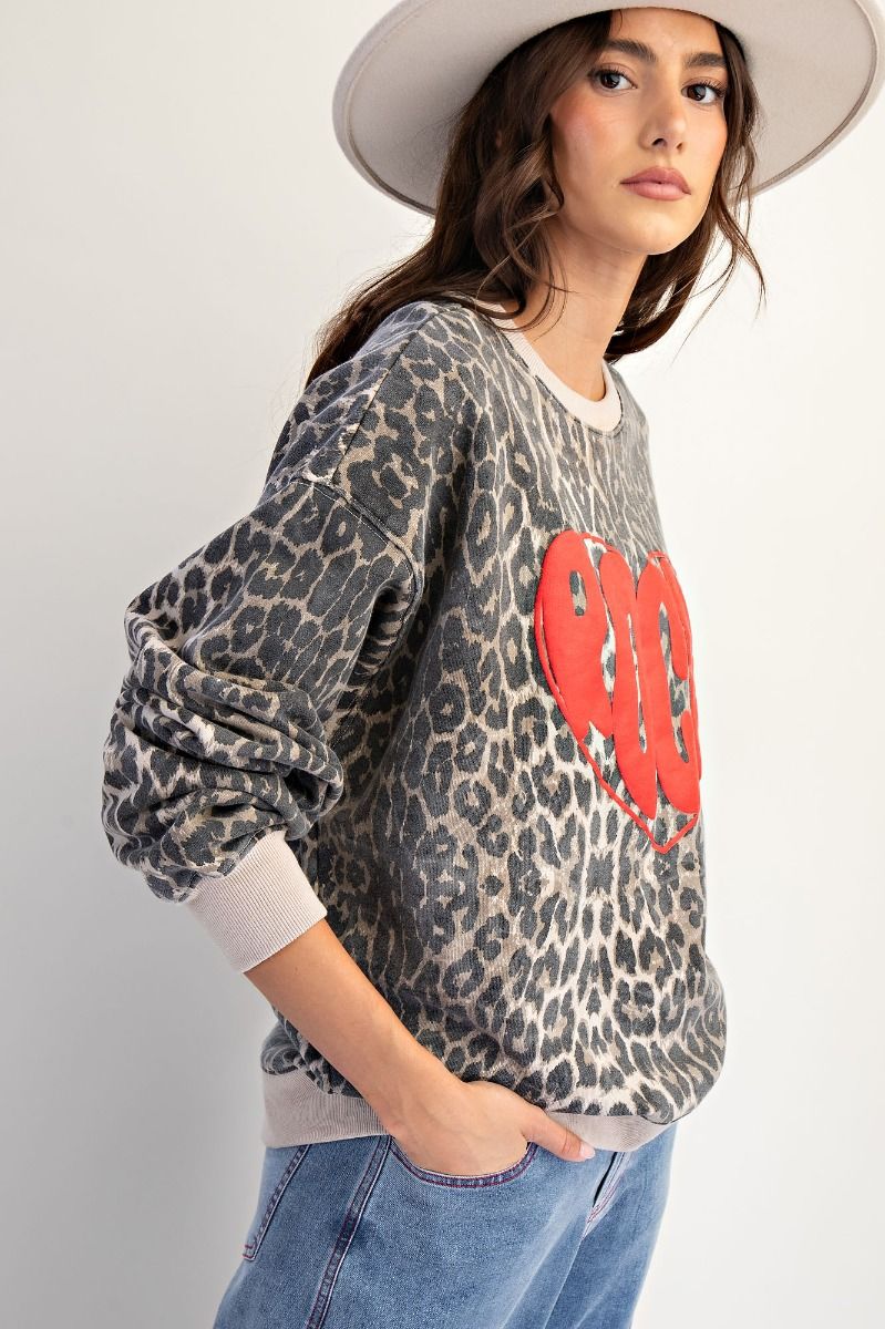 ANIMAL PRINTED ROCK HEART MINERAL WASHED TERRY KNIT PULLOVER