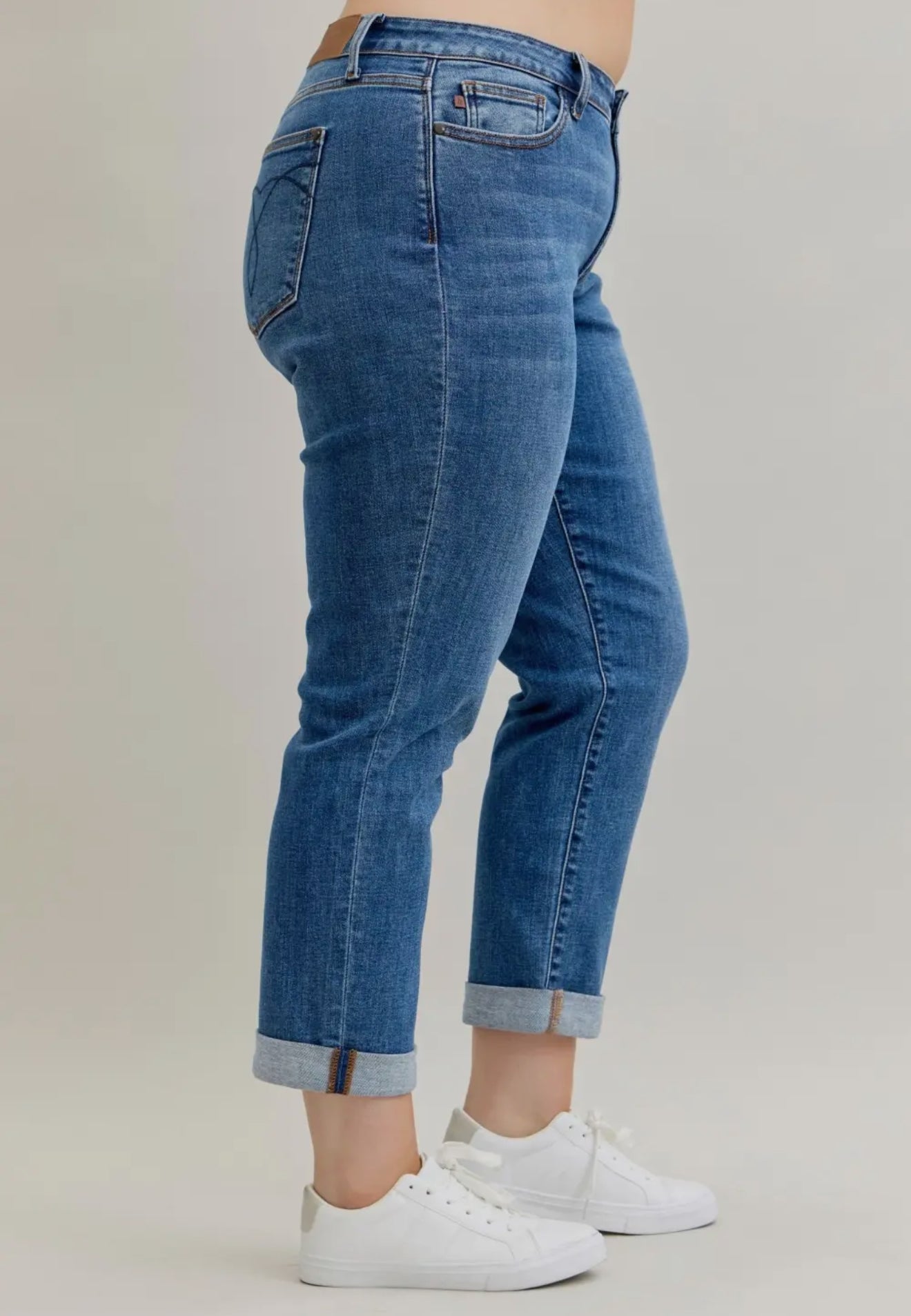 Judy Blue Mid Rise Boyfriend Classic Cuffed