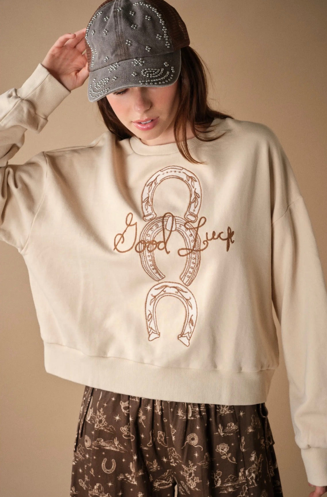 Western Horseshoe Mineral
Wash Sweatshirt