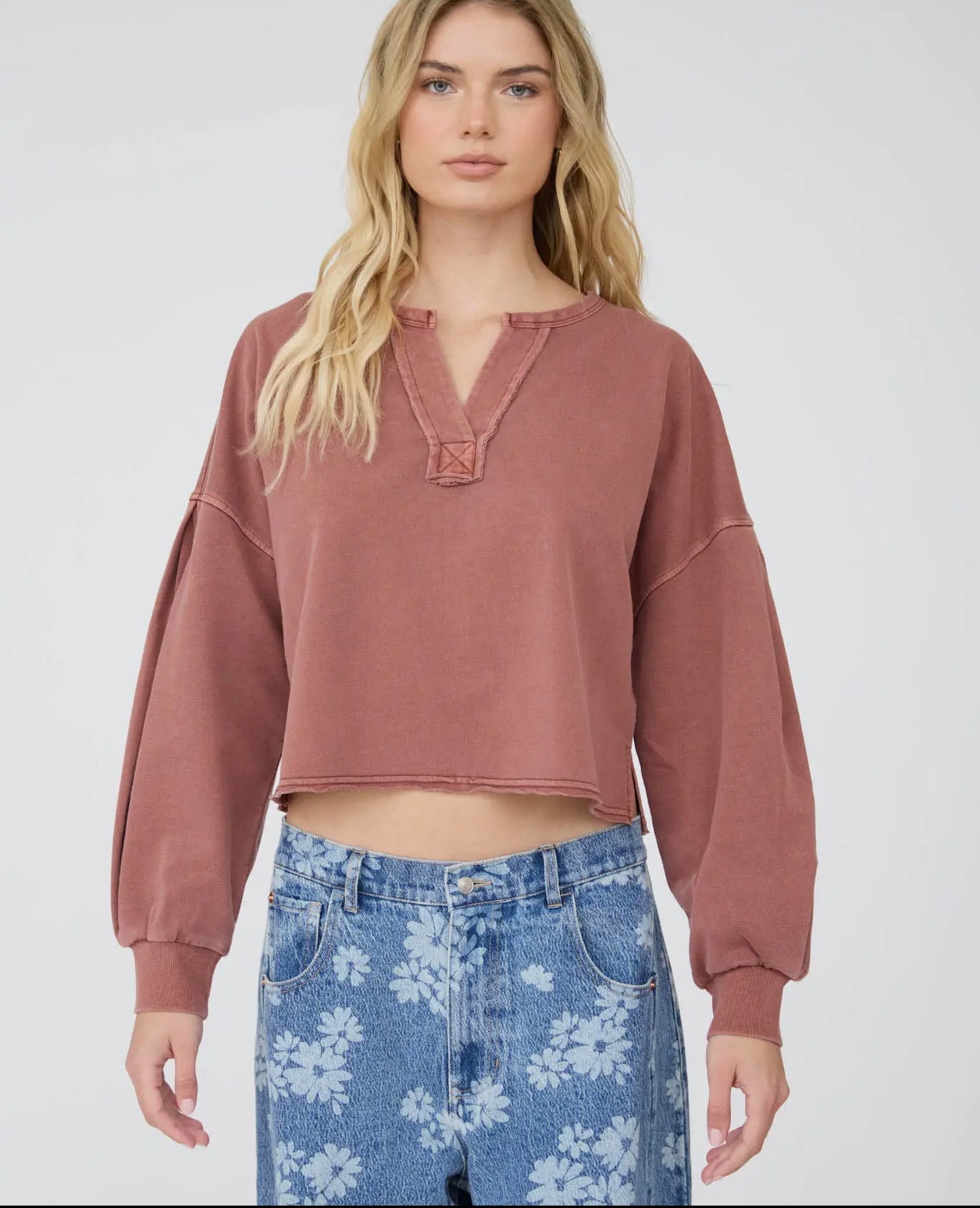 Notch Neck Cropped Long Sleeve