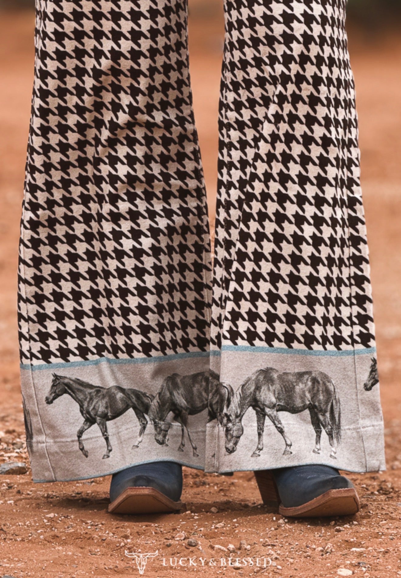 WESTERN HORSE PRINTED HEM HIGH RISE WIDE LEG JEANS (31IN INSEAM)