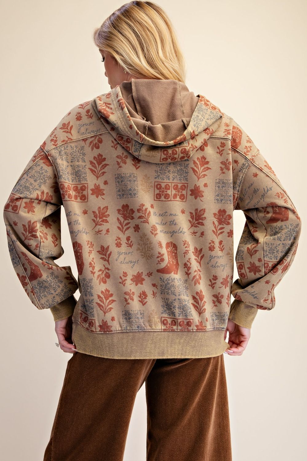 PRINTED WASHED TERRY HOODED PULLOVER