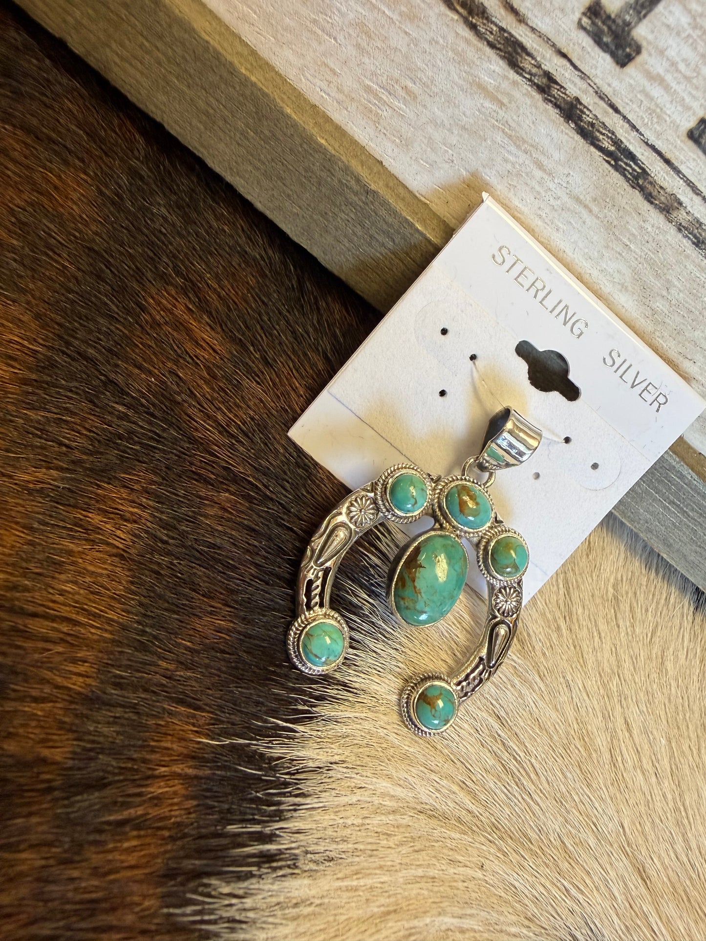 The Bonnie Pendant