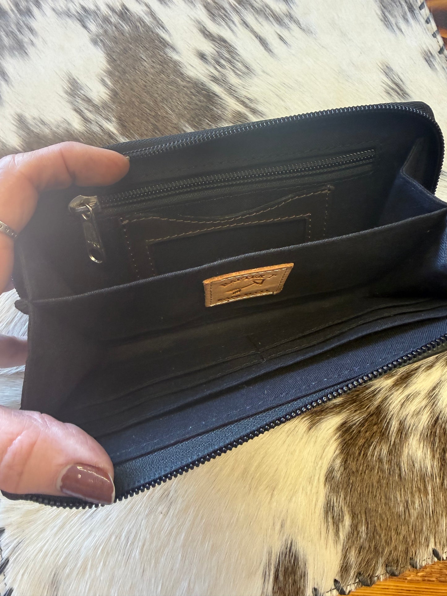 Signature Arrow Wallet