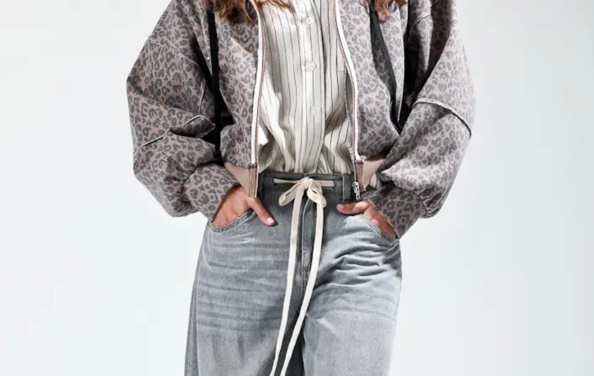 Women's Leopard Print Zip-Up
Hoodie Jacket
