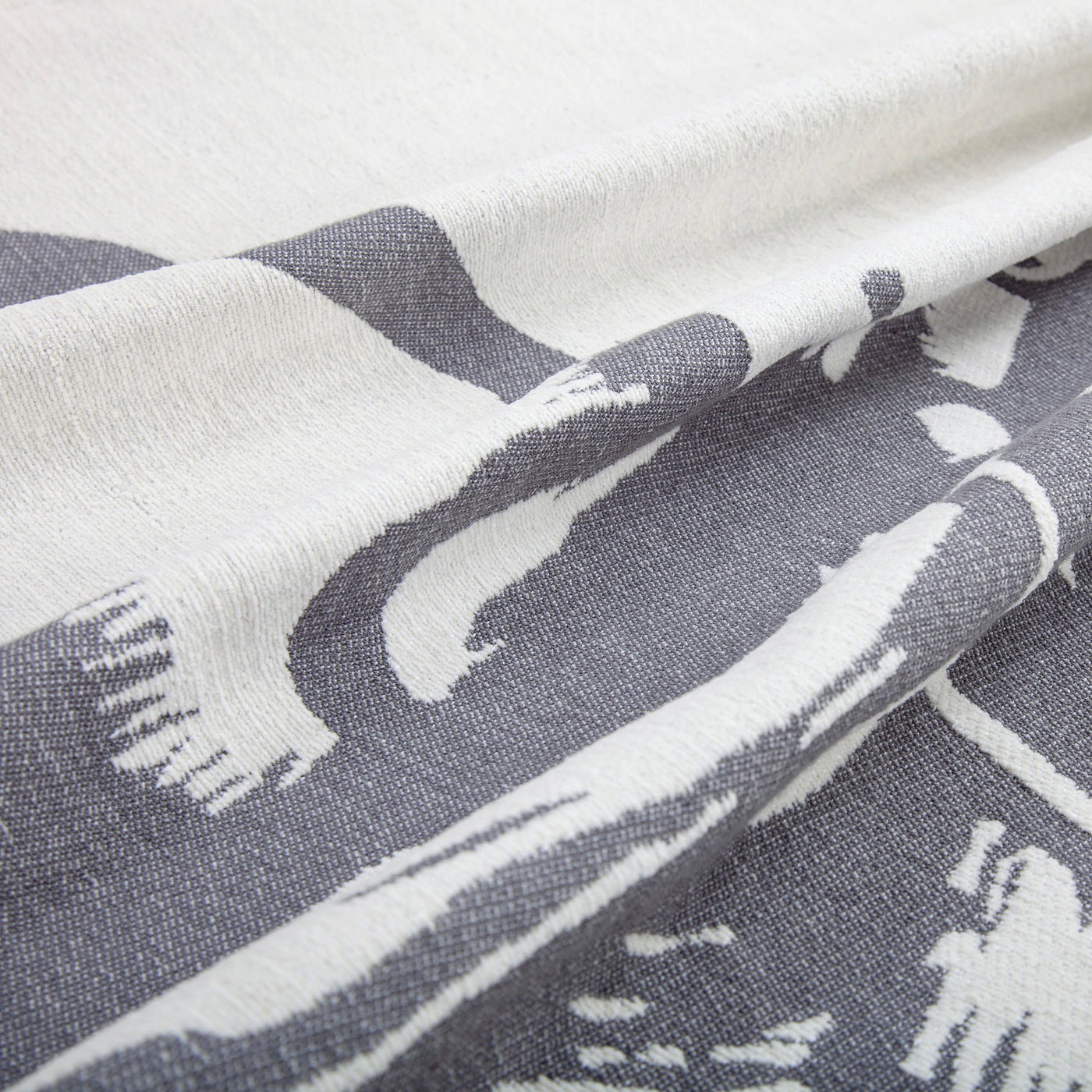 Lone Rider Chenille Jacquard
Throw