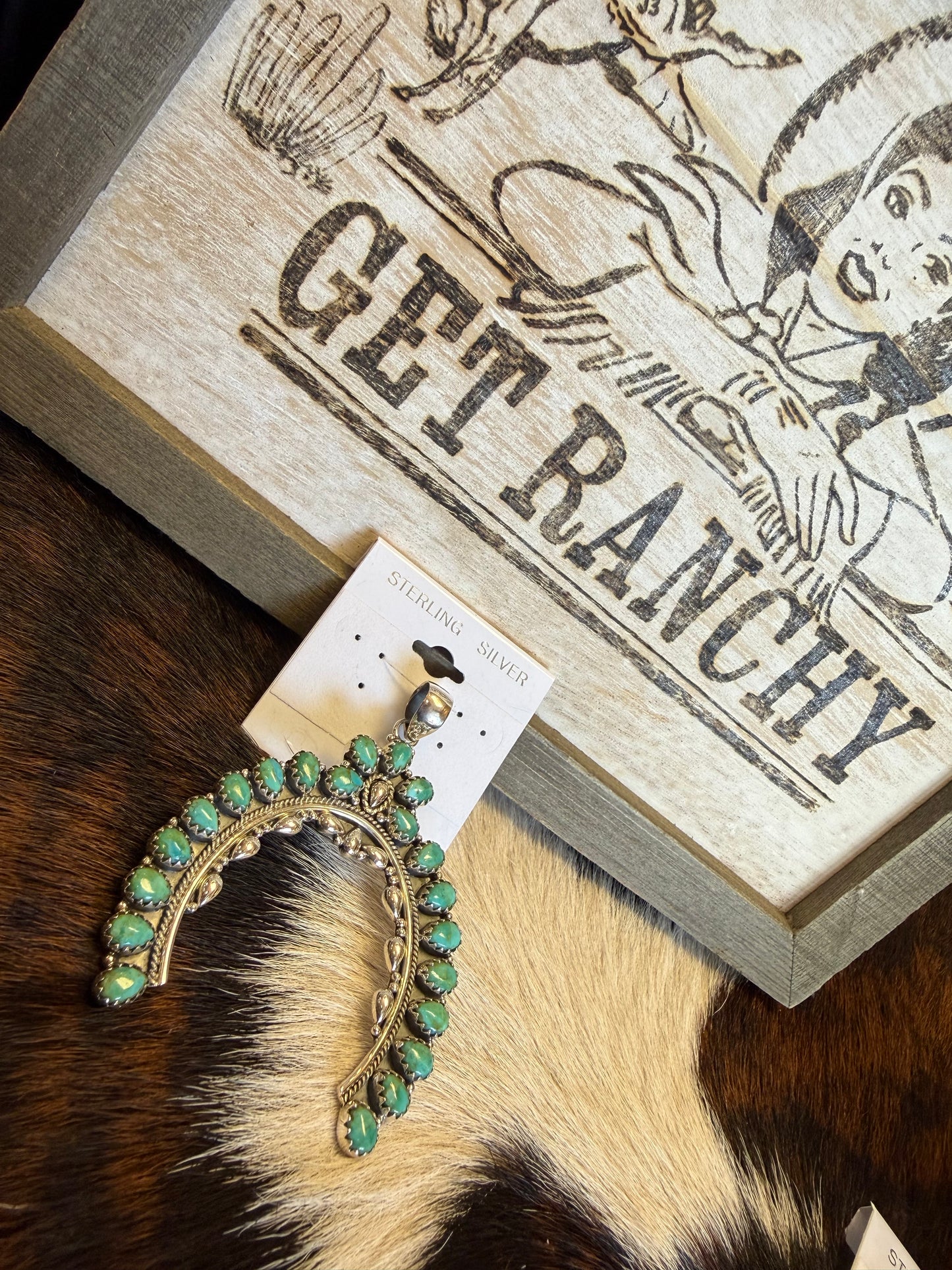 The Willa Pendant