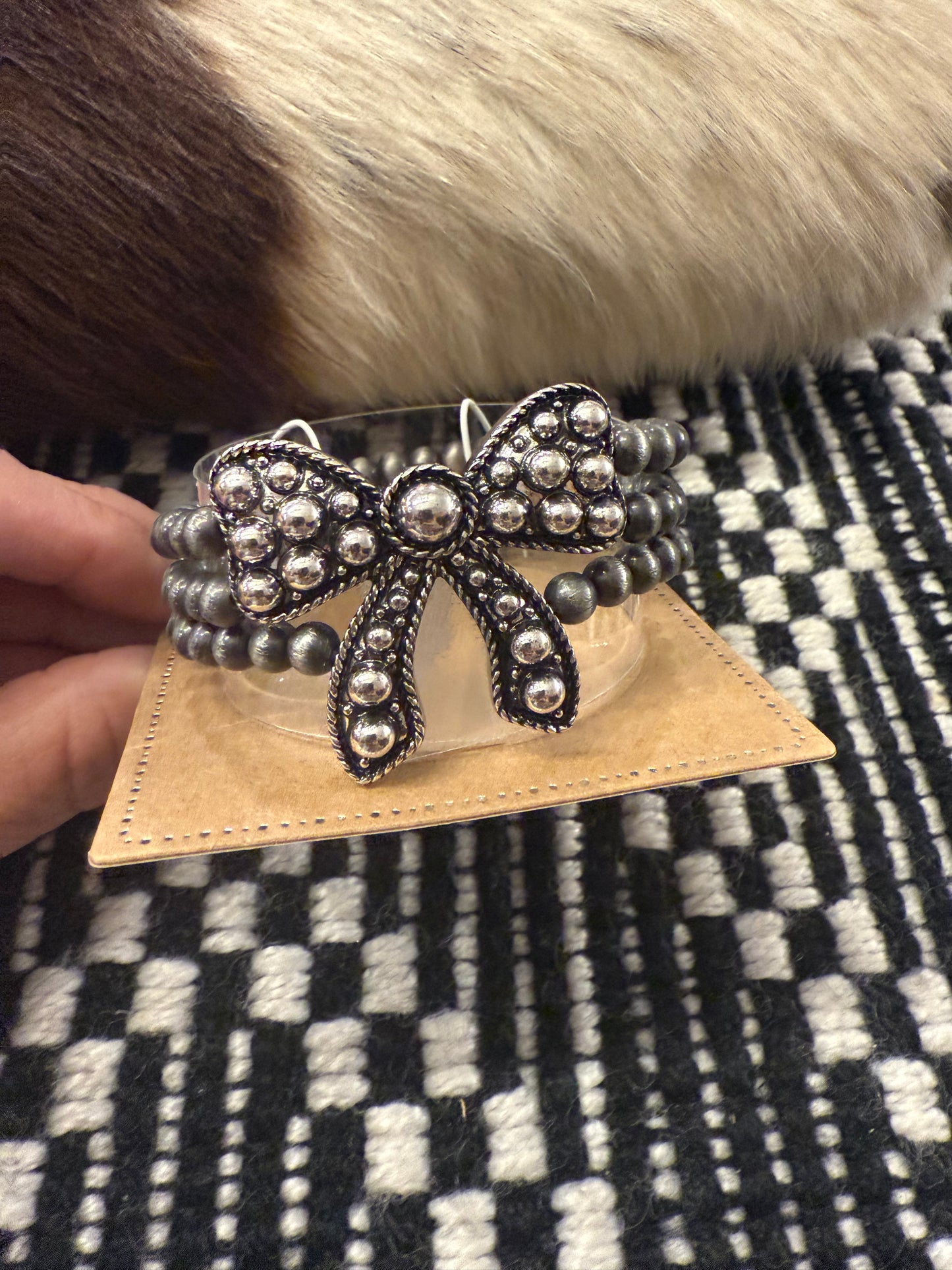 Bow Stretch Bracelet