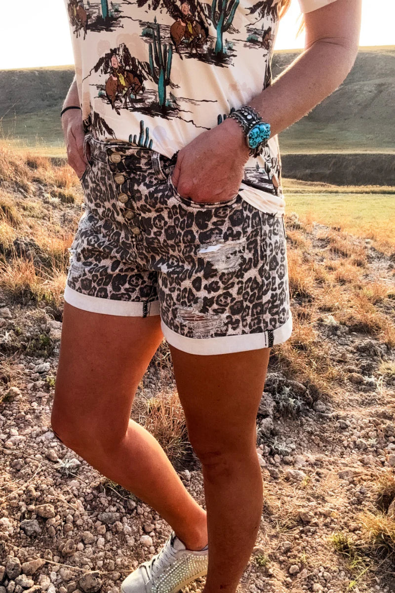 TENNESSEE WALKING SHORTS - CHEETAH