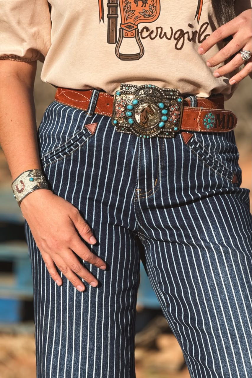 STRIPED CUFFED BOYFRIEND WESTERN ARROW POCKET JEANS (28IN INSEAM)
