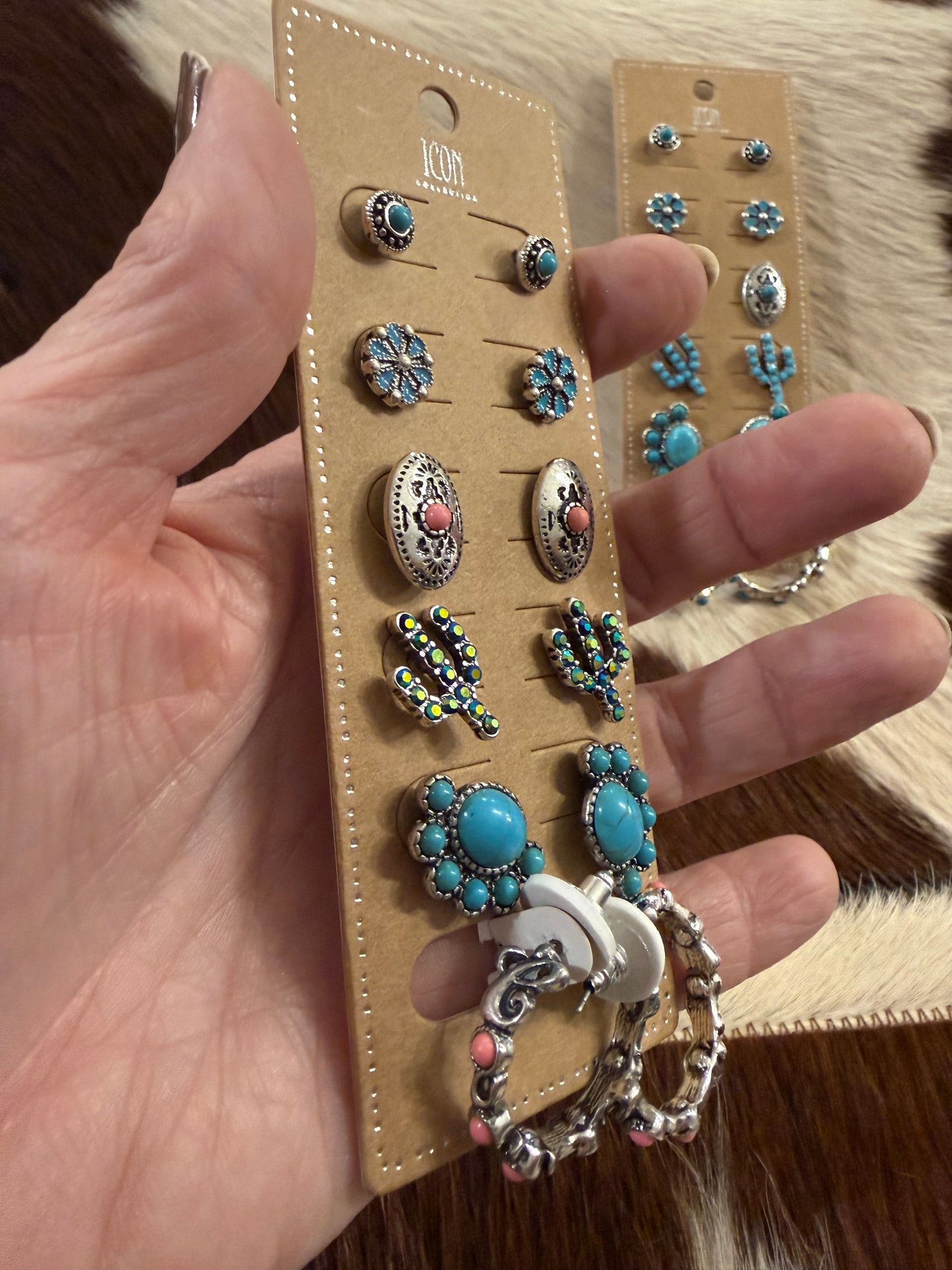Six Shooter Earring Set