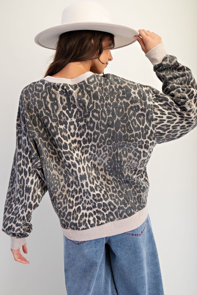 ANIMAL PRINTED ROCK HEART MINERAL WASHED TERRY KNIT PULLOVER