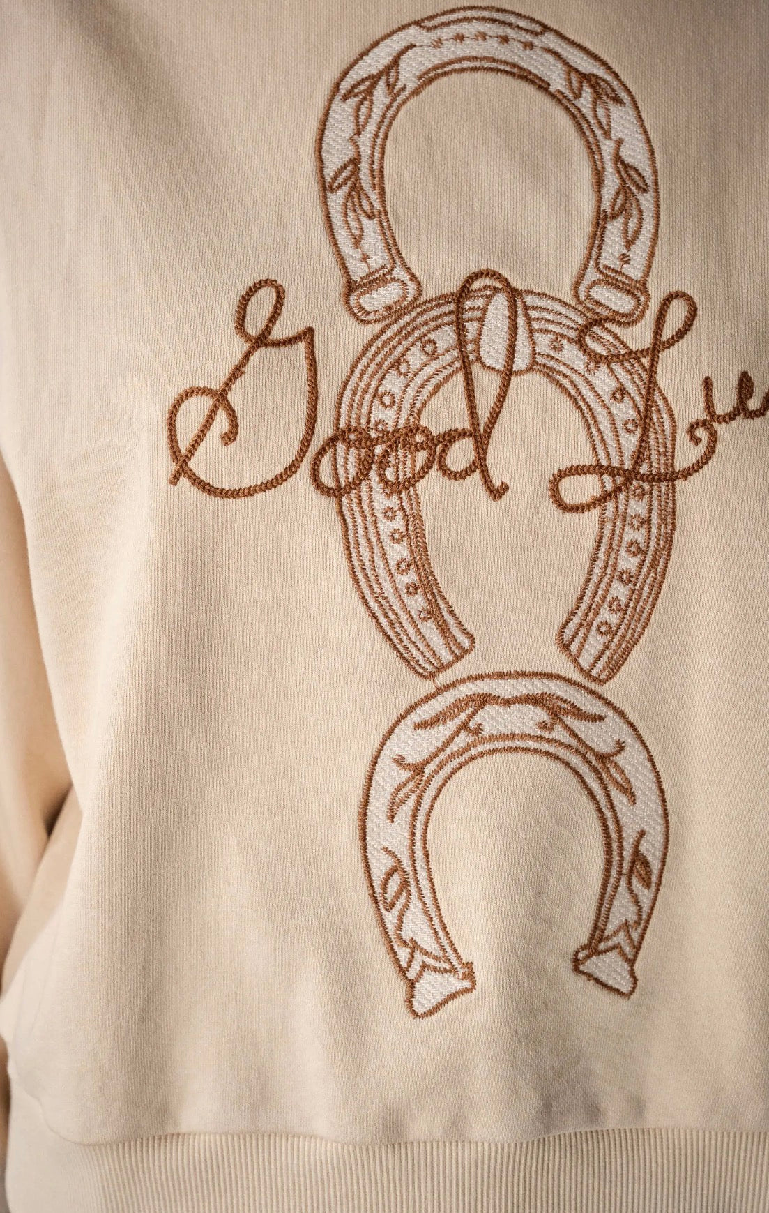Western Horseshoe Mineral
Wash Sweatshirt