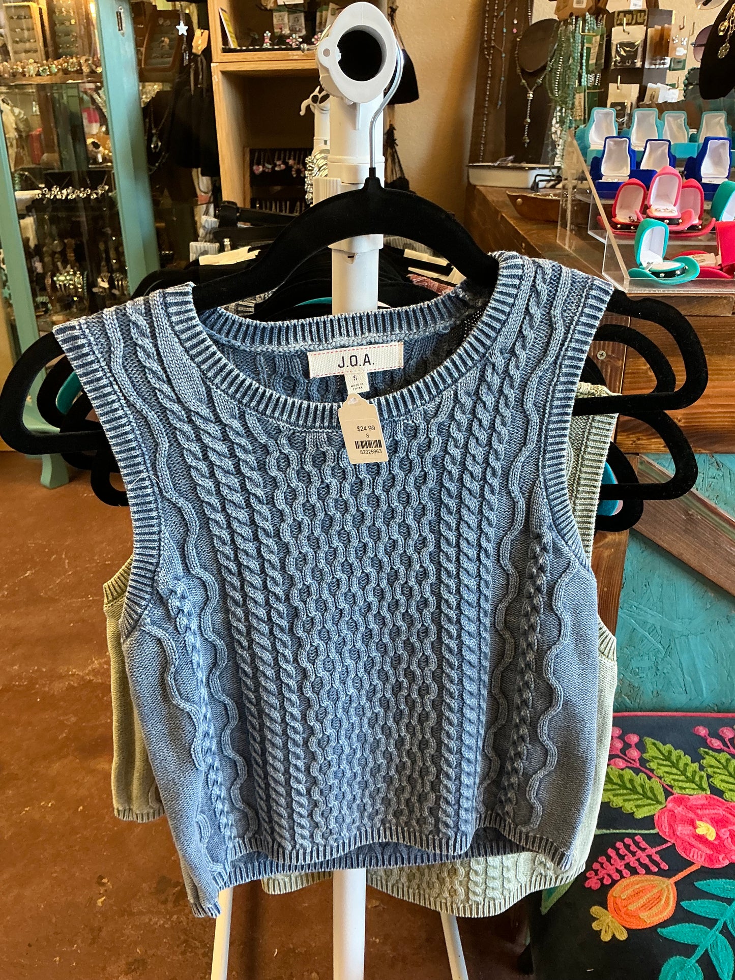 Ribbed Detail Top￼