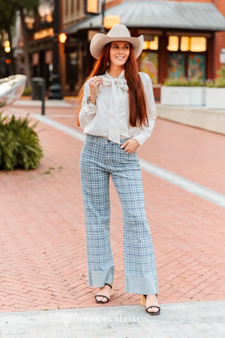 JENNY PLAID WIDE LEG JEANS         (3I IN INSEAM)
