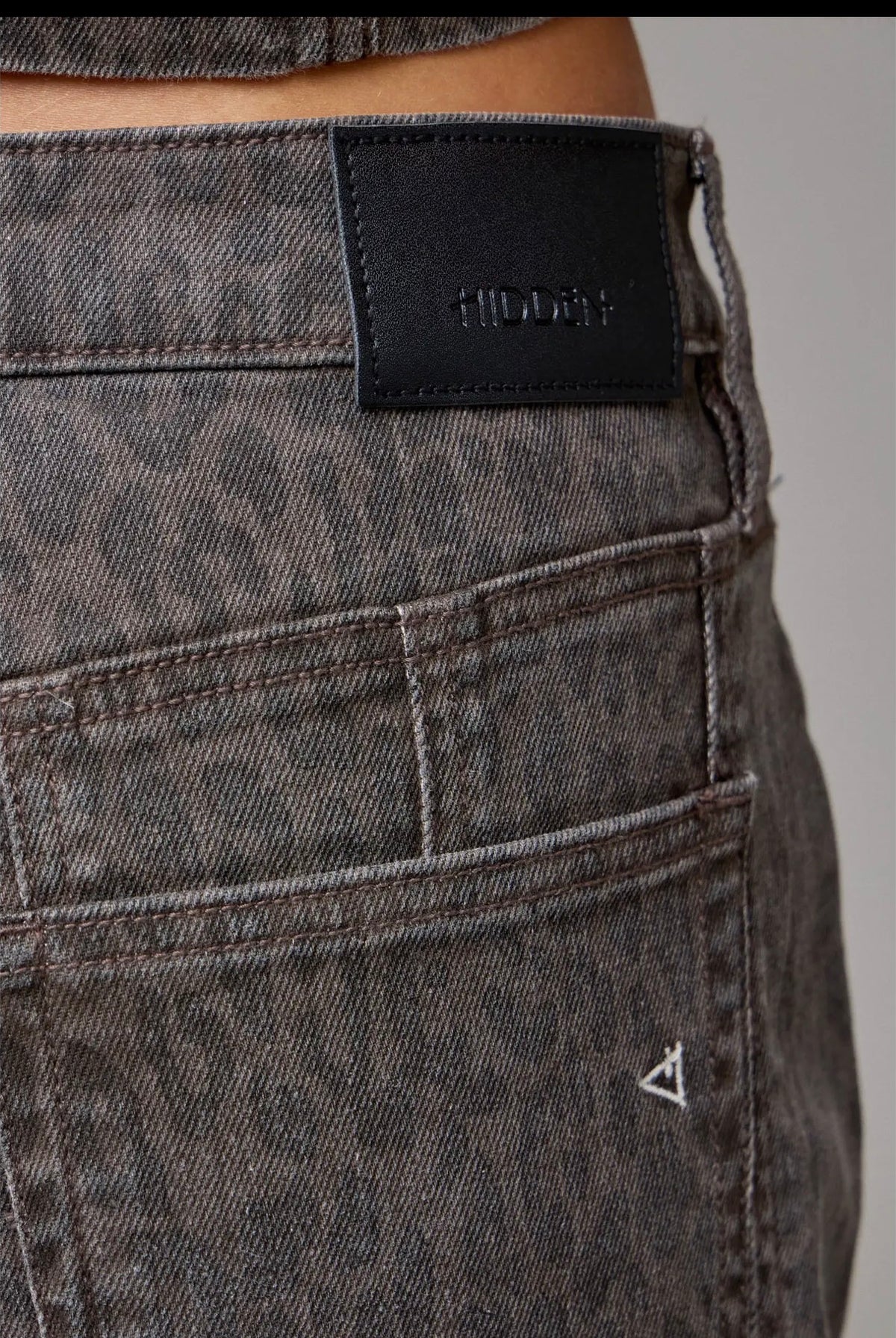 Brown cheetah seamed barrel jeans