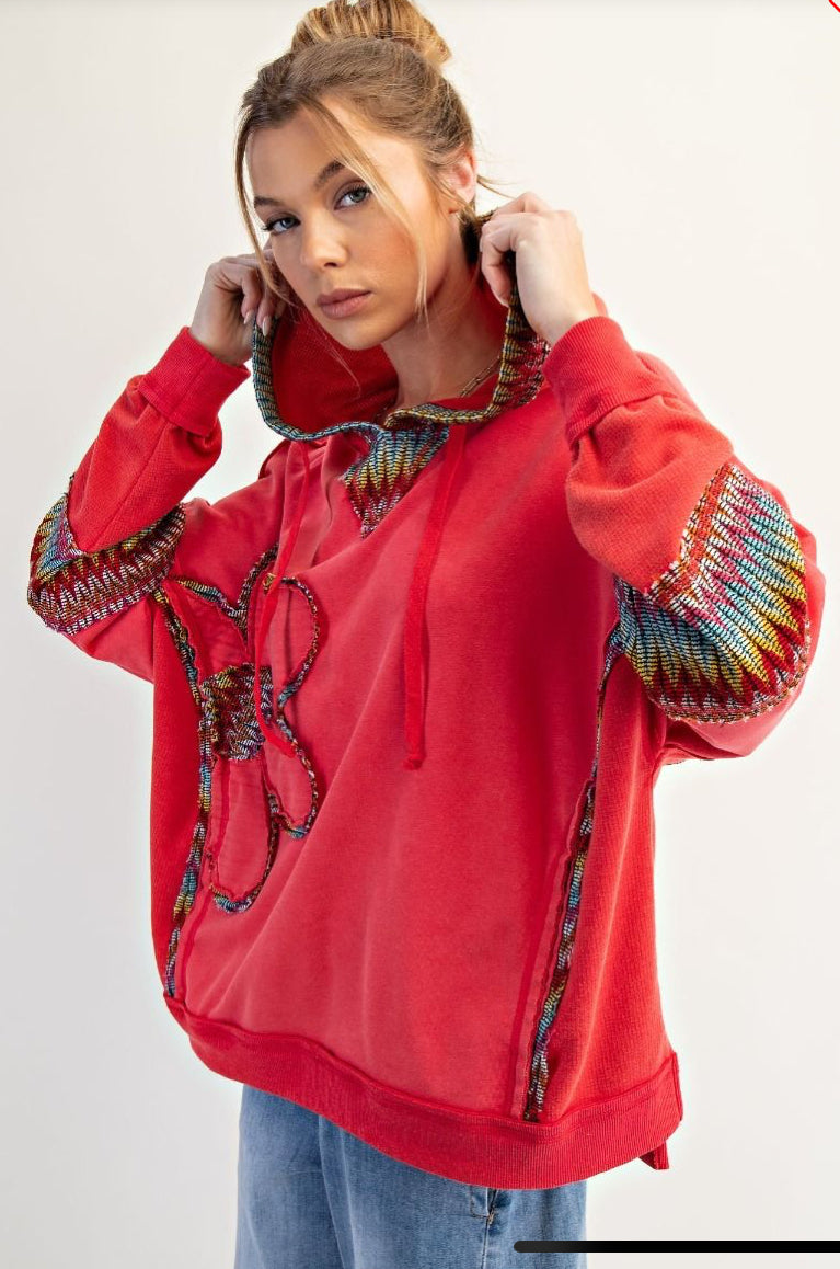 DAISY PATCH WASHED TERRY
HOODIE PULLOVER