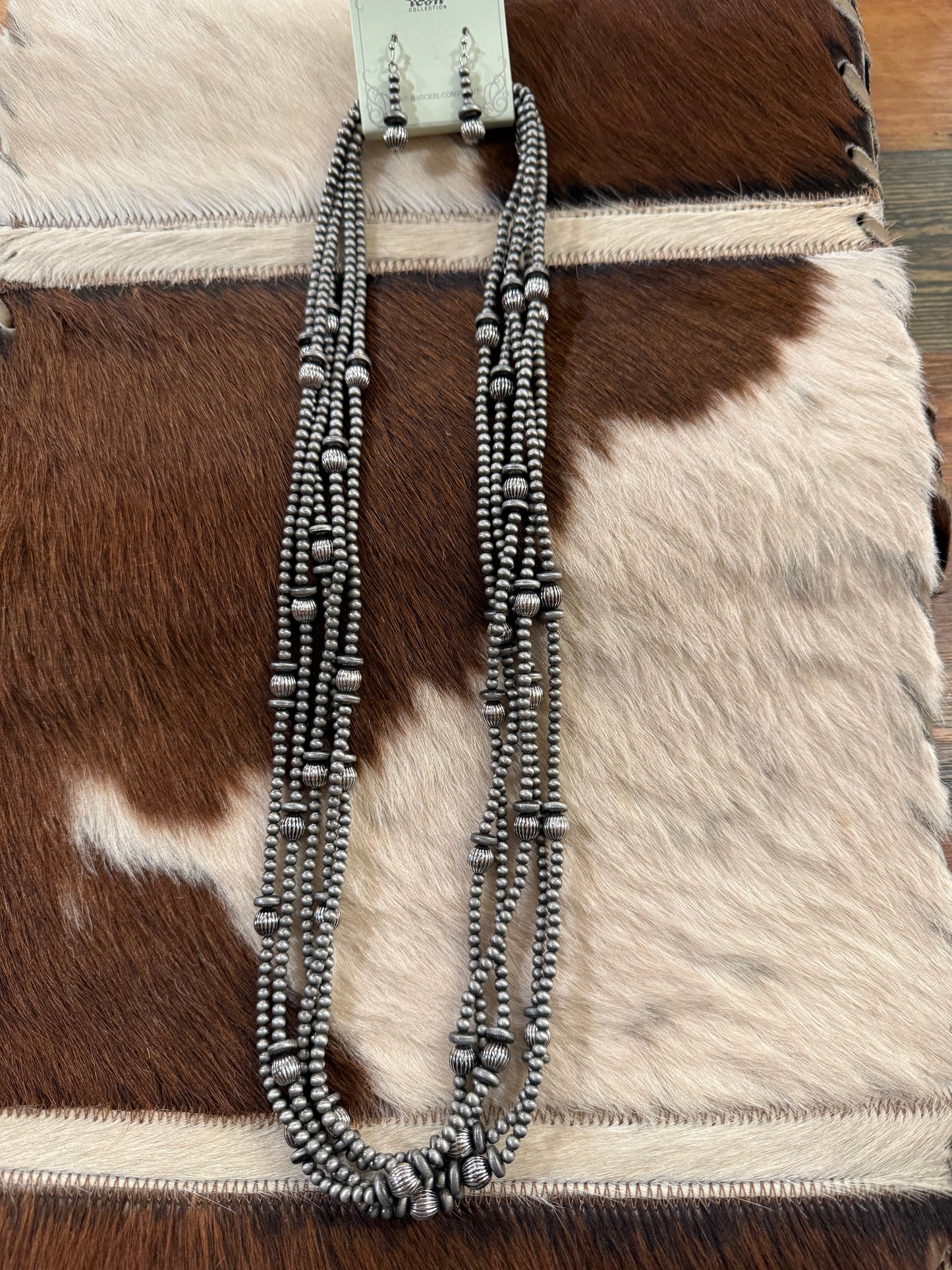 Gussied Up Necklace Set