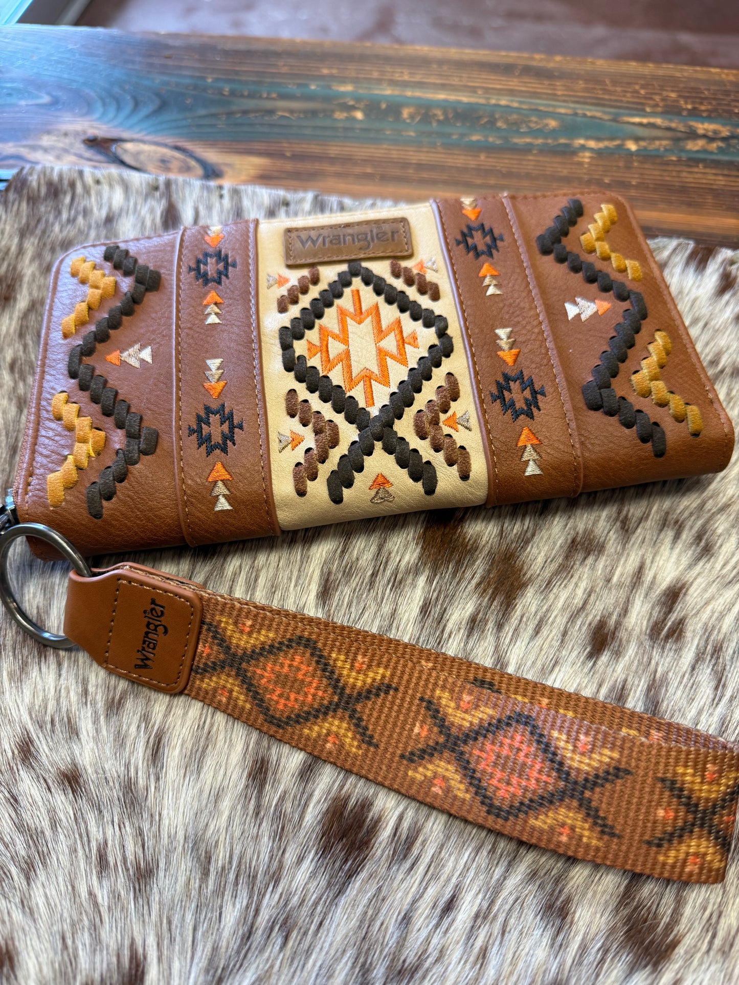 Wrangler Roxy Clutch