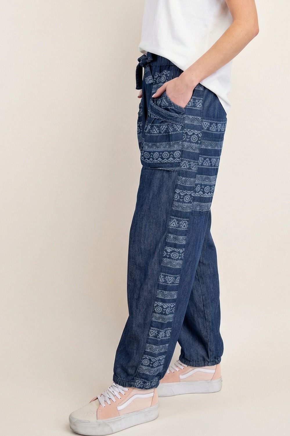 TRIBAL PATTERN MIX WASHED DENIM BARREL PANTS