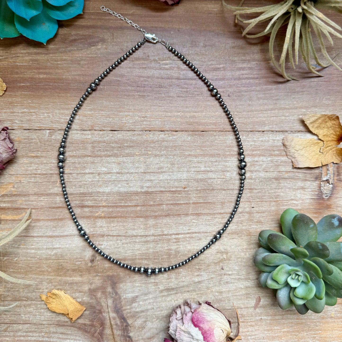 18 inch Graduated Sterling
Silver Pearl Necklace
