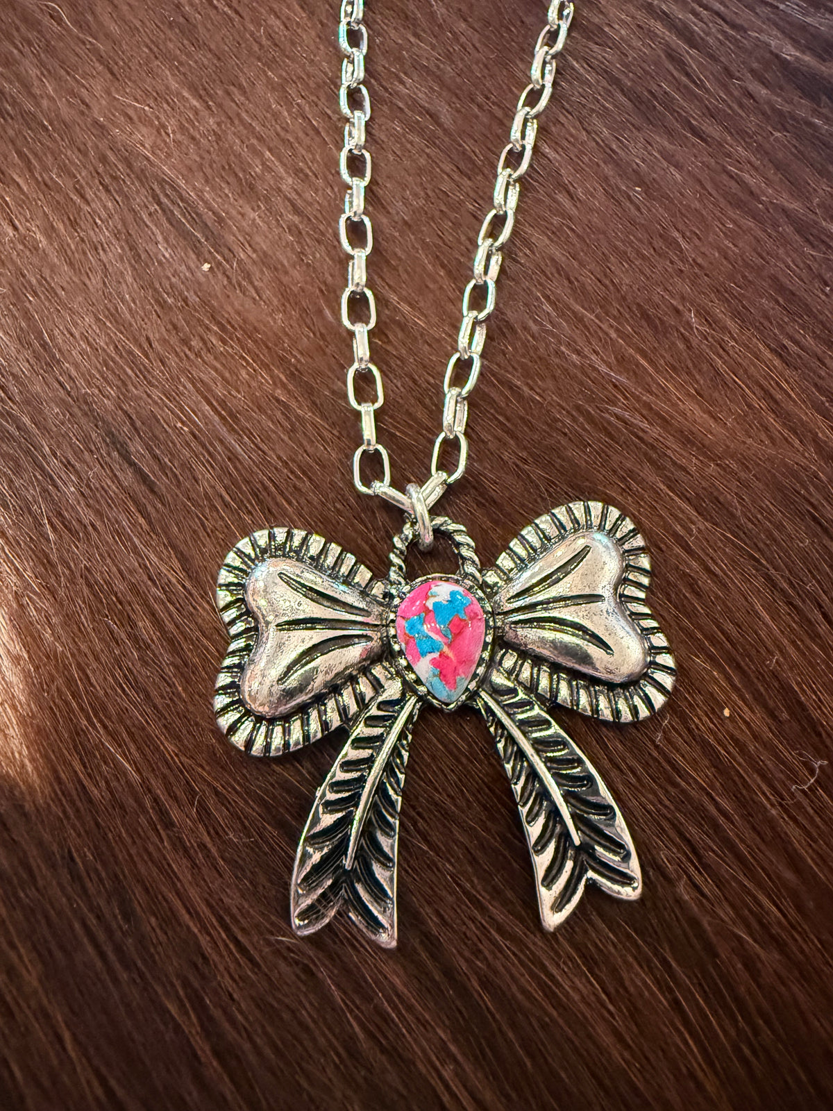 Bow Please Necklace