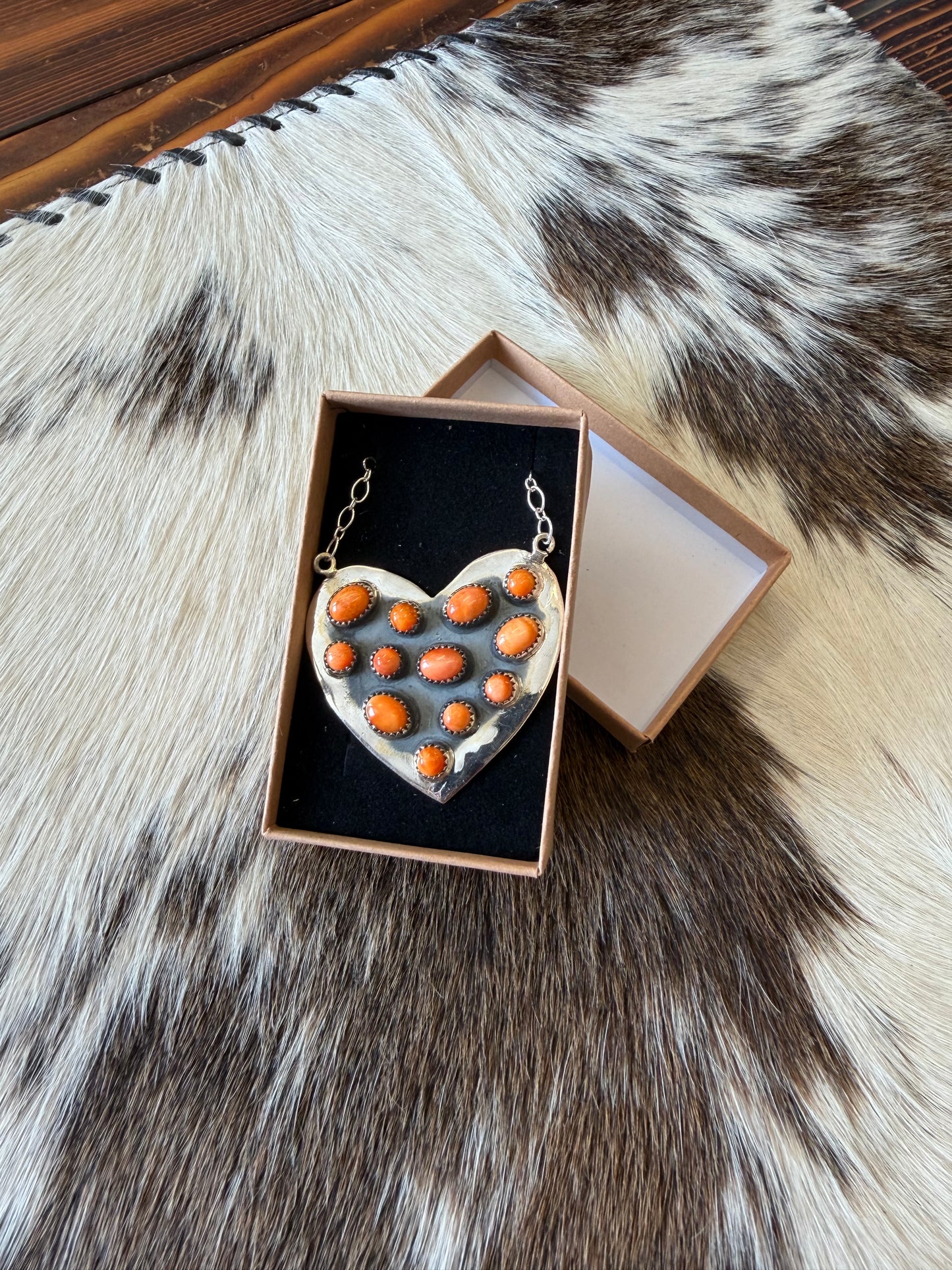 Heart pendant necklace