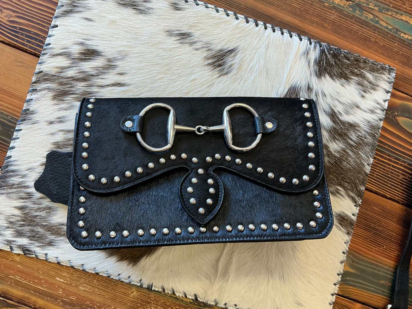 BIT CHIC crossbody bag