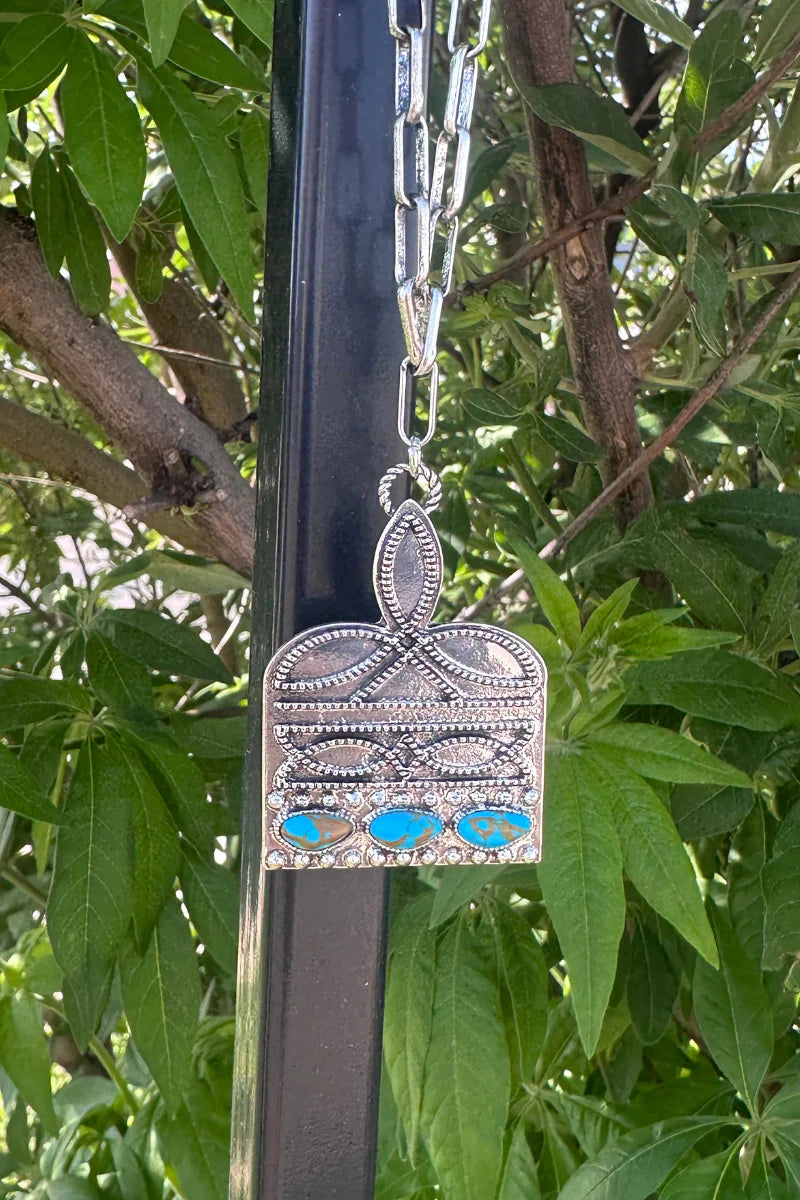 STITCHED IN STONE LARGE
NECKLACE