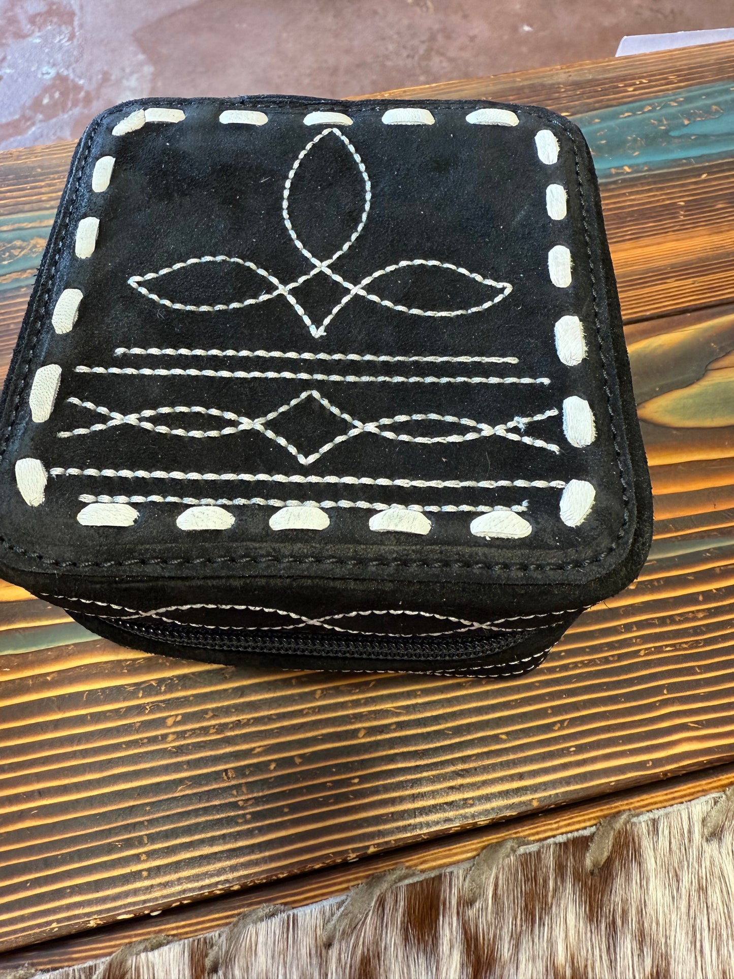 Boot Stitch Jewelry Case