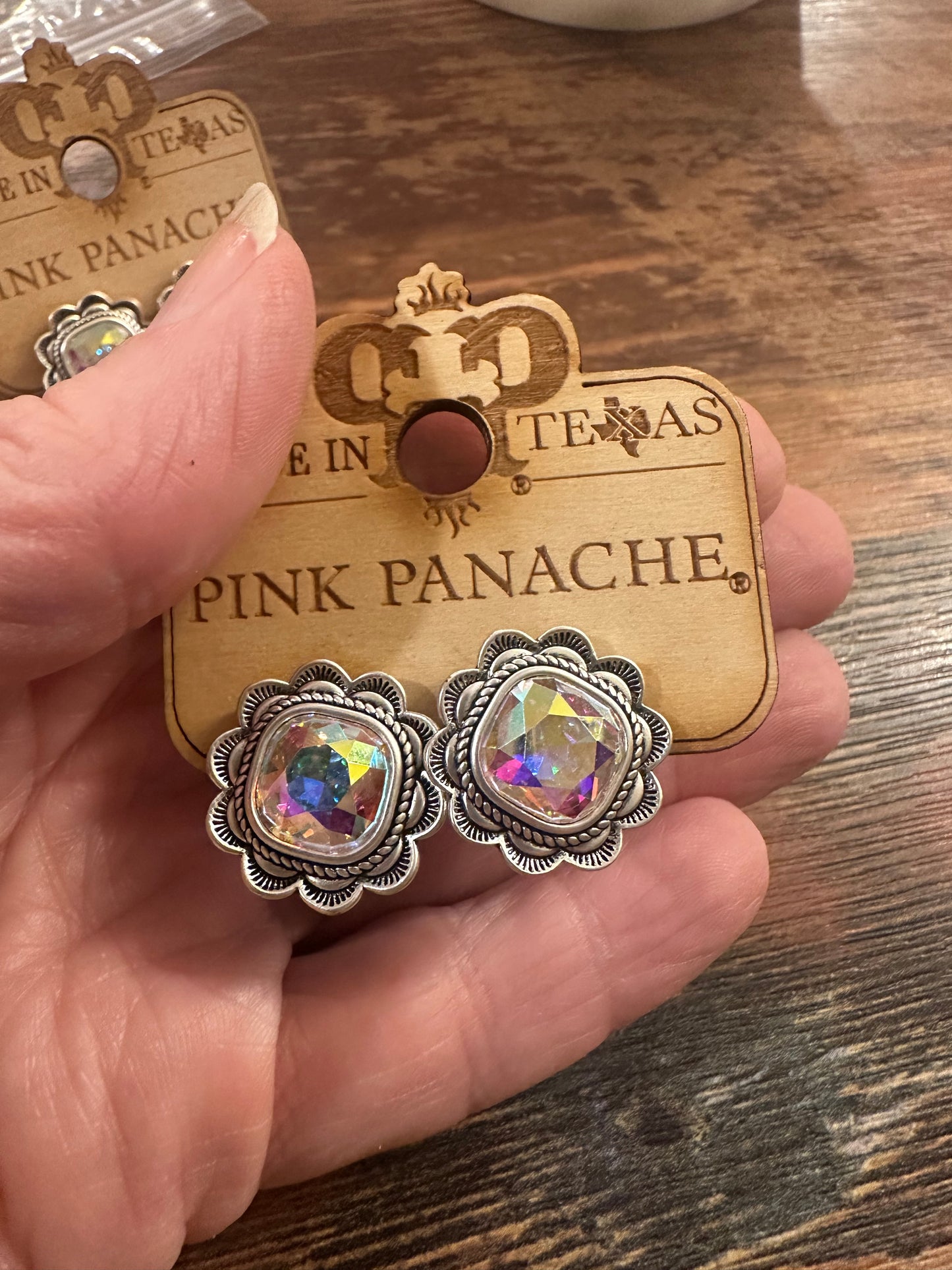 Ruffled Edge Post Earring