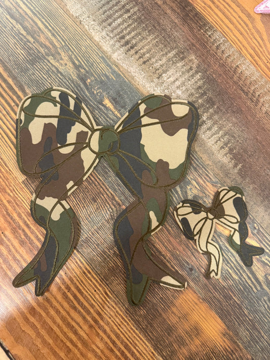 Small Camo Bow Transfer