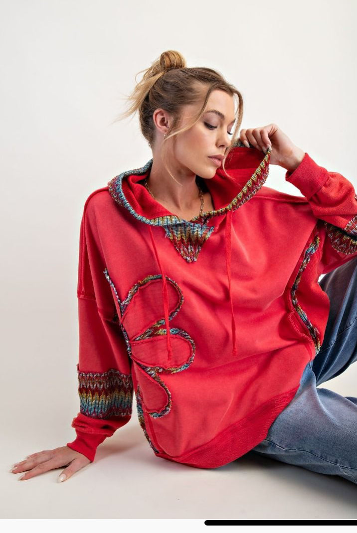 DAISY PATCH WASHED TERRY
HOODIE PULLOVER