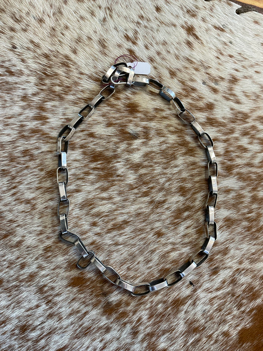 Paper clip chain