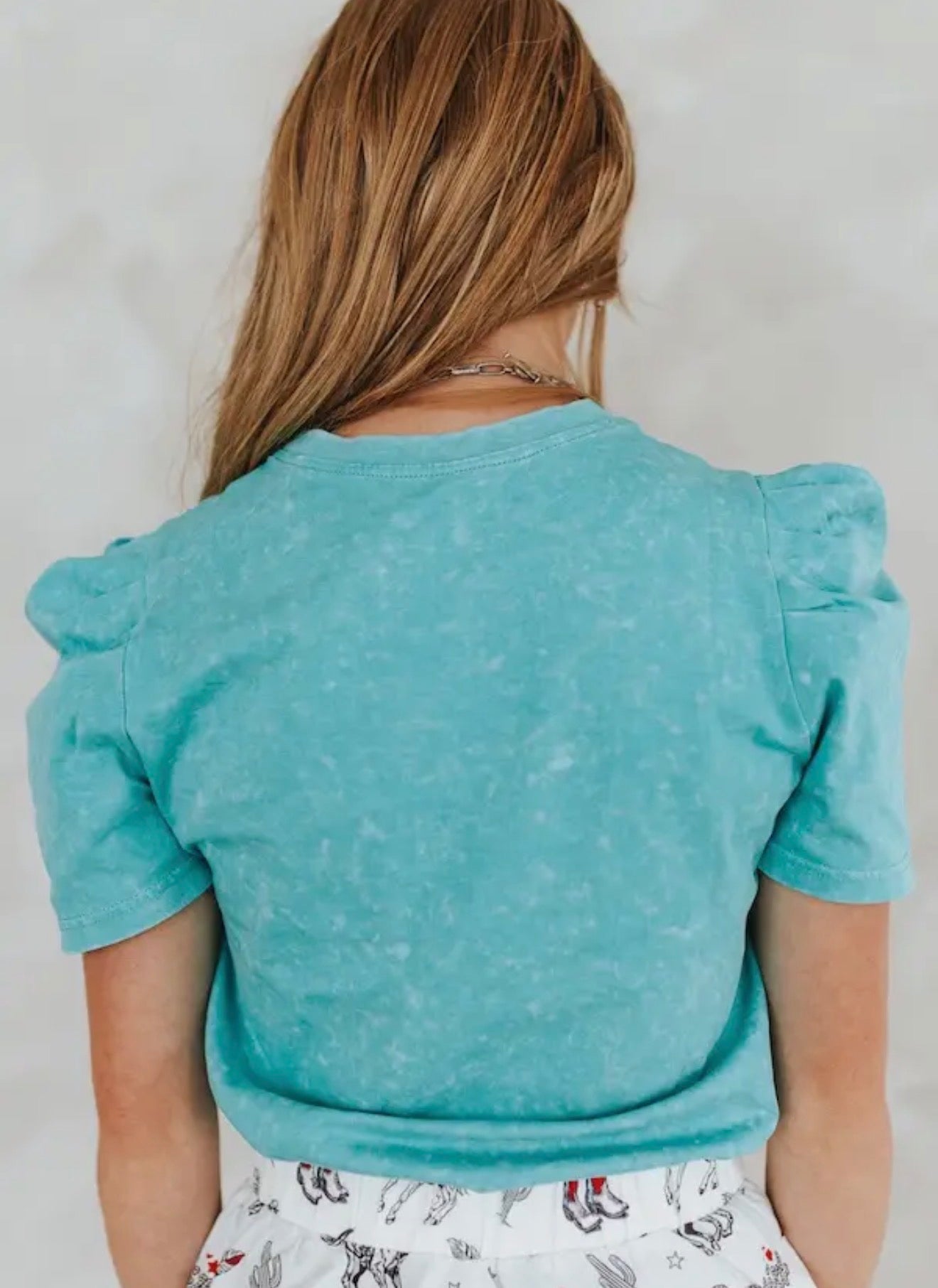 Mineral Wash Boot Stitch
Embroidered Shirt