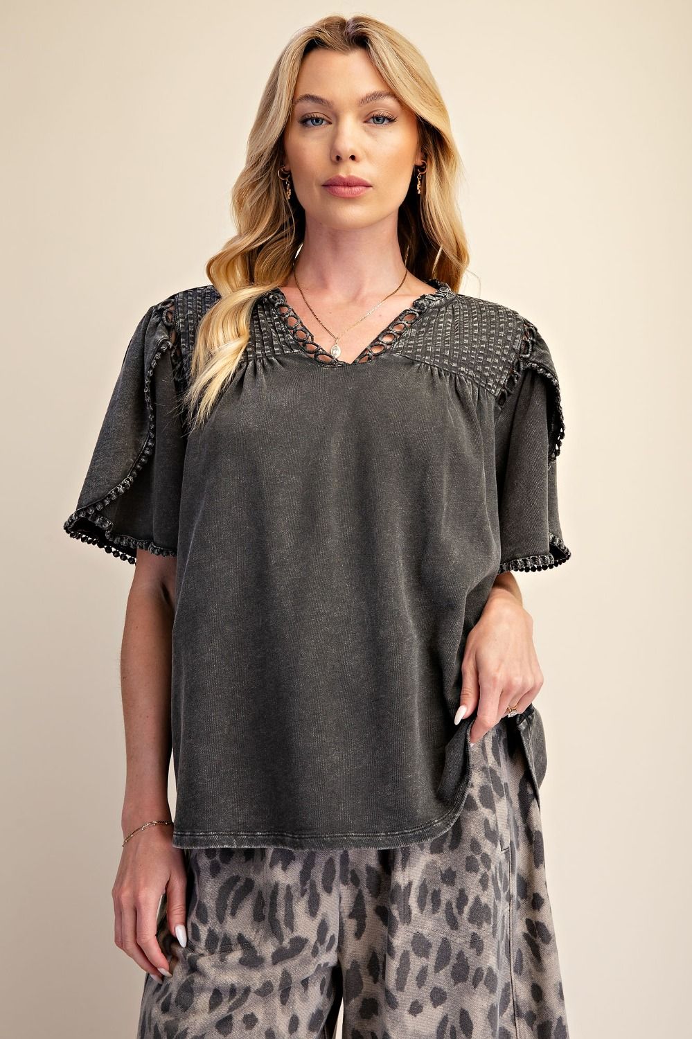 TULIP SHORT SLEEVES WASHED KNIT TOP