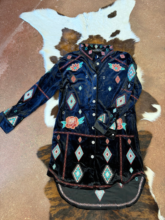 BLACK VELVET BUTTON DOWN FLORAL AZTEC EMBROIDERED DETAIL LONG SLEEVE DRESS