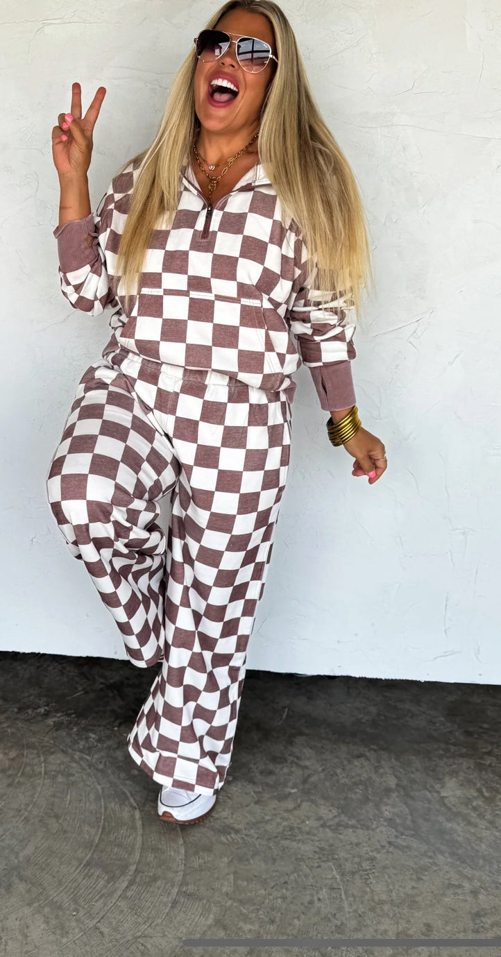Checkered Chuck Set