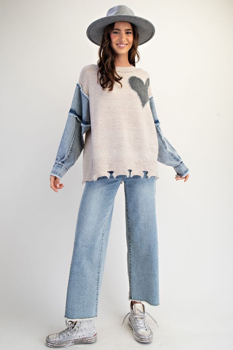 HEART PATCH FRONT KNITTED SWEATER