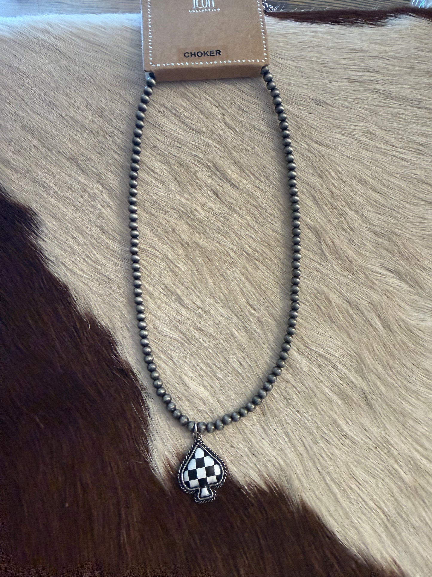 Spade Day Necklace