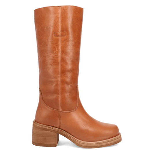 DINGO
VAGABOND LEATHER BOOT