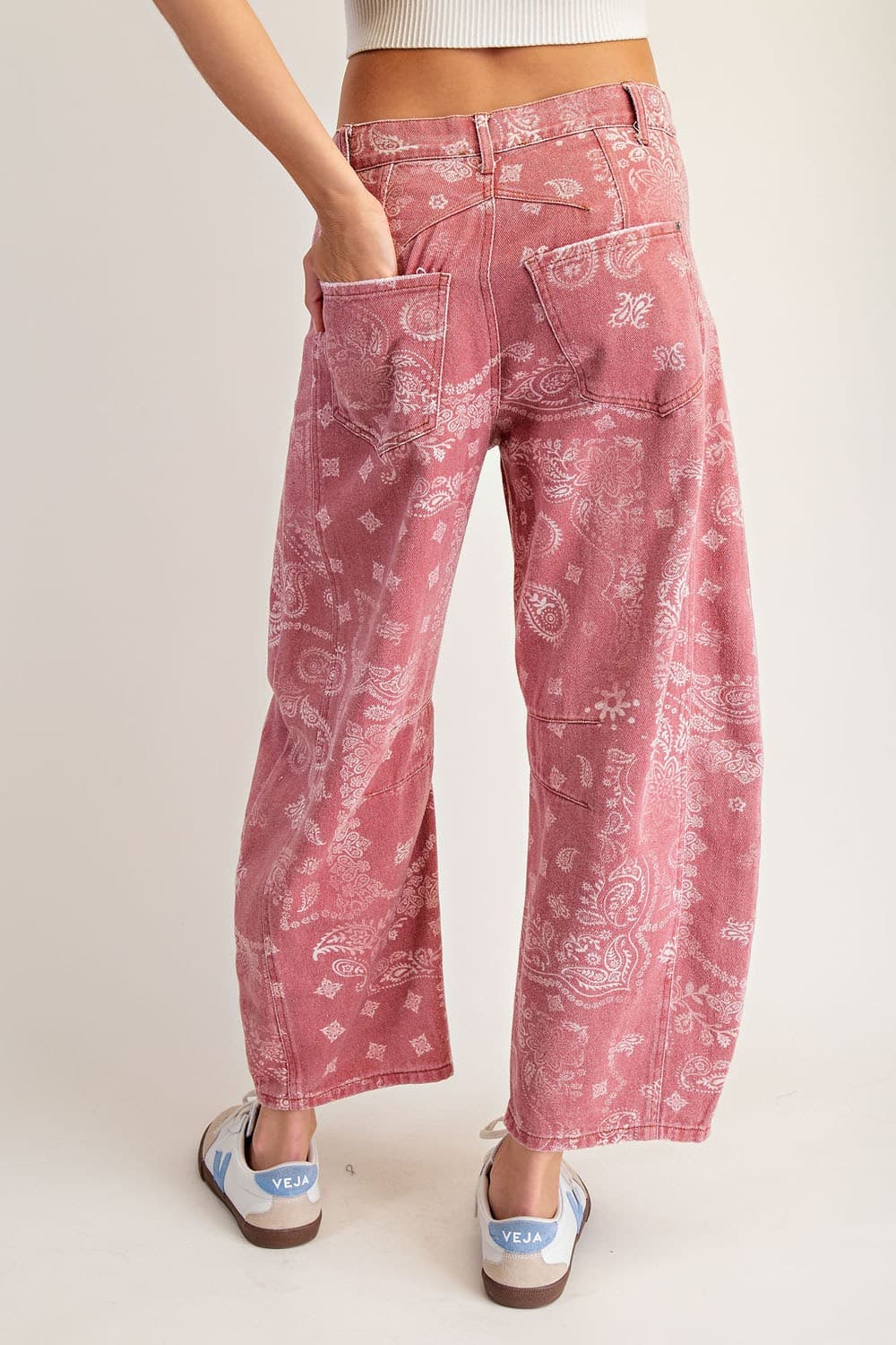 Dusty Rose Bandana Barrels