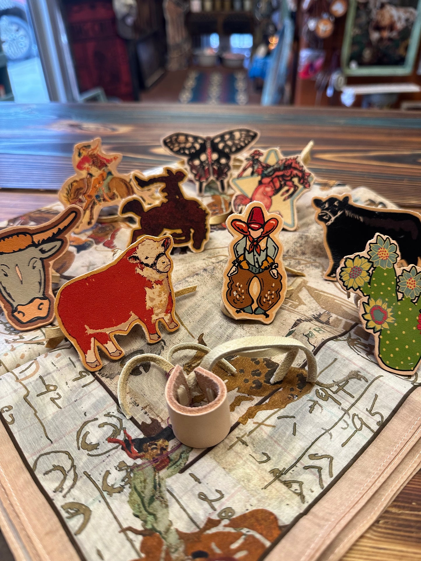 SCARF SLIDES BY XOXO