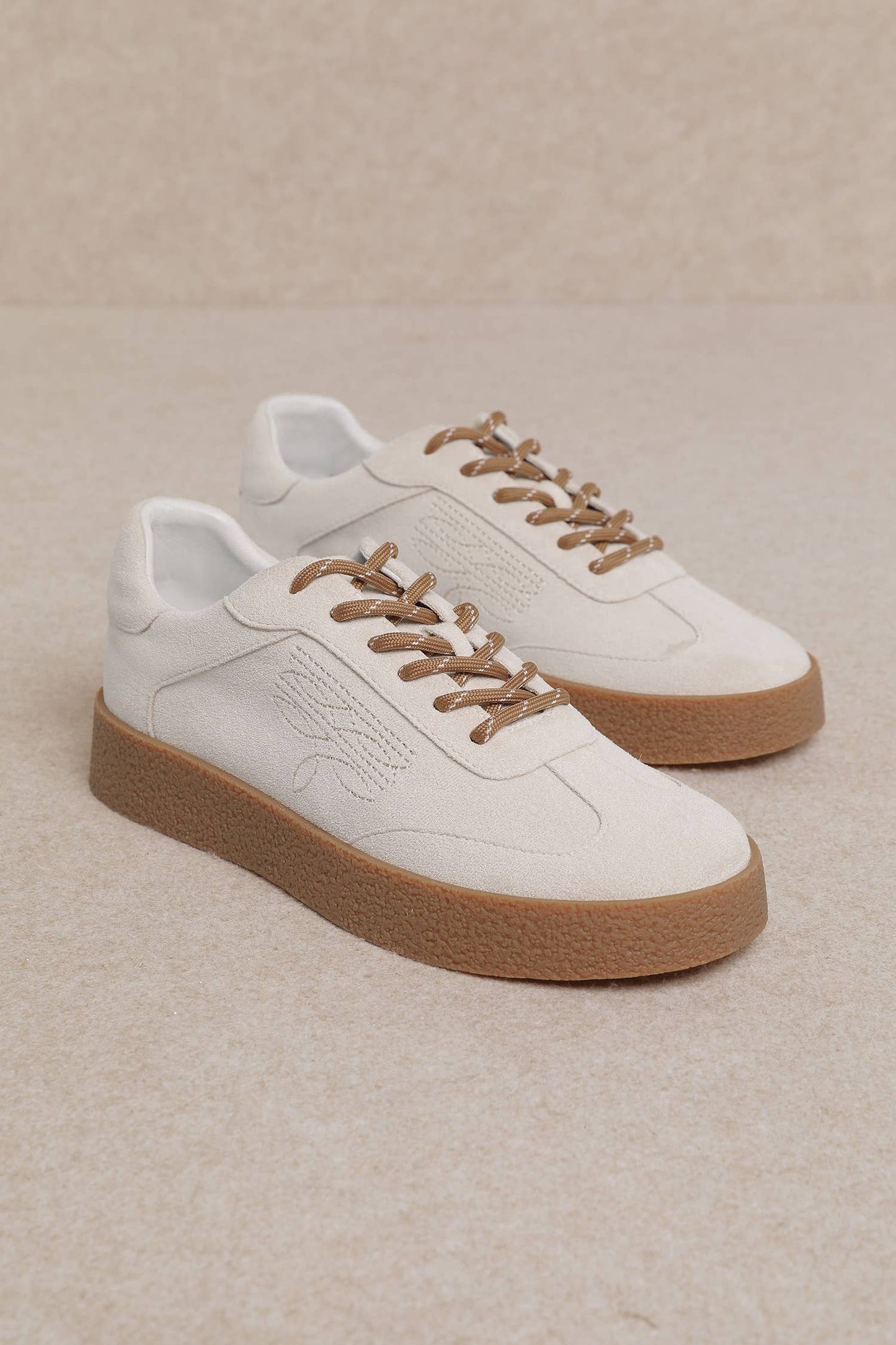 SHELLY SNEAKERS