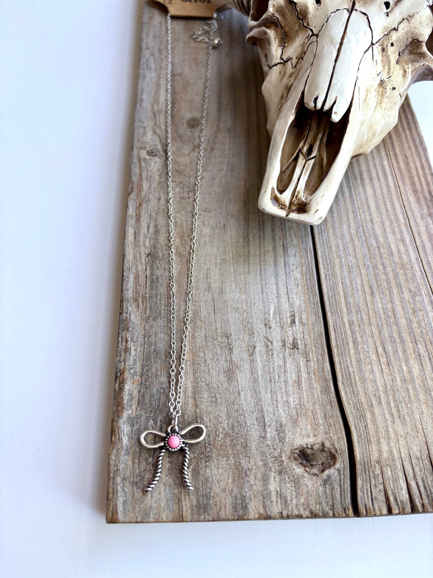 Western Style Coquette Bow Ribbon Pendant Chain Necklace