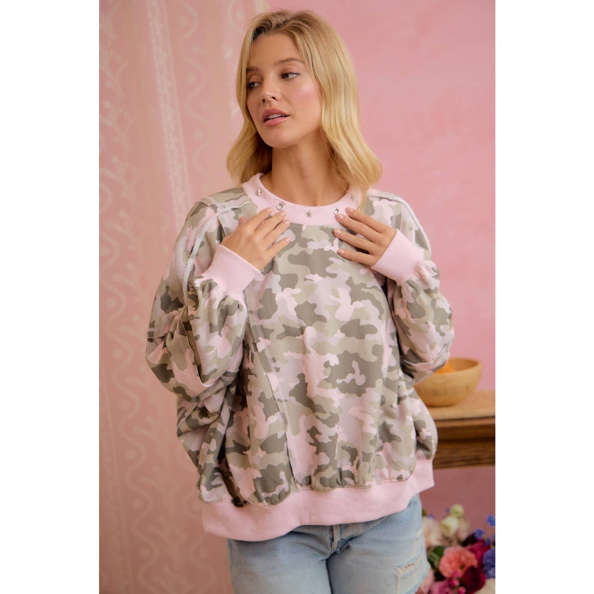 DELILAH CAMOUGLAGE PRINTED SWEATSHIRT