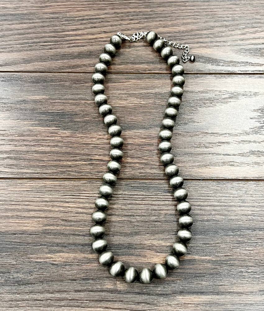 731309, Handmade 24" Navajo Bead Necklace