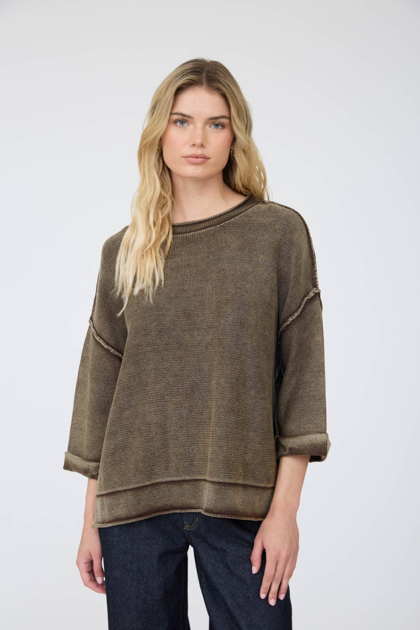 WASHED INVERTED SEAM SHORT SLEEVE SWEATSHIRT